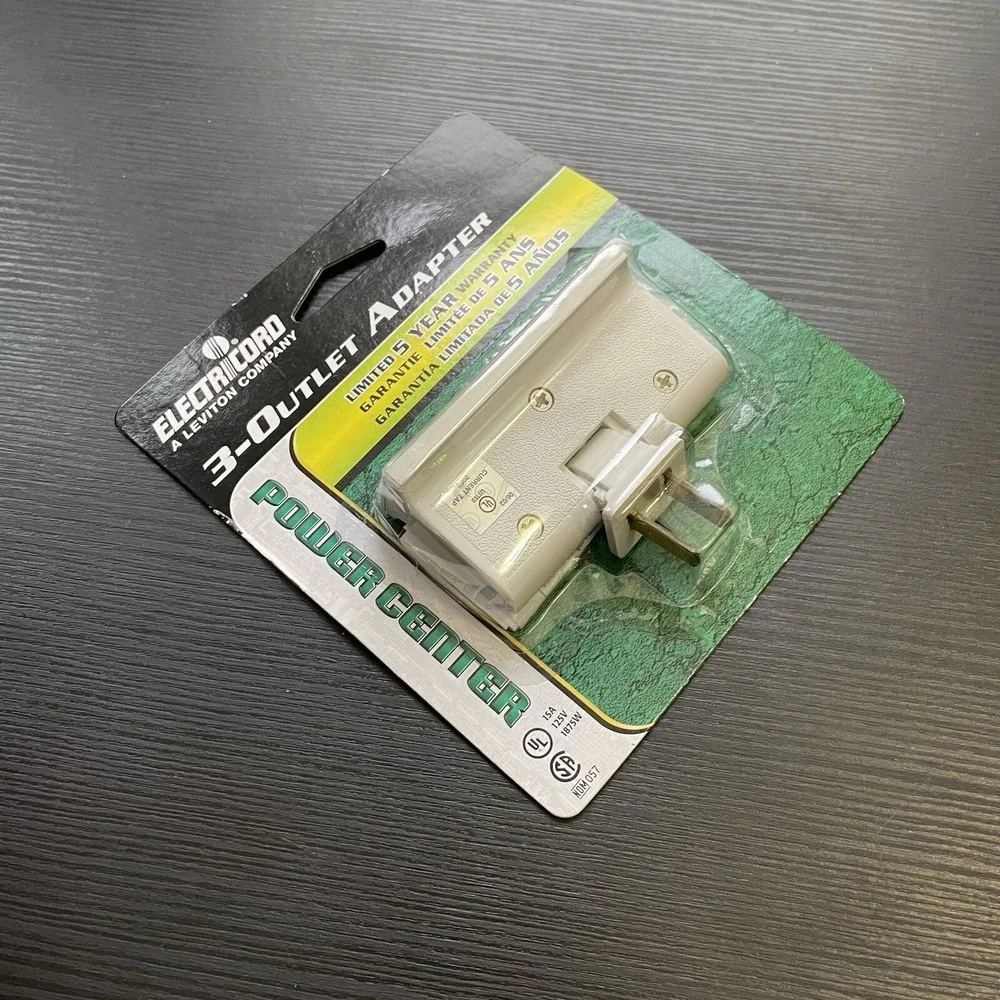 Leviton Triplex Swivel Receptacle Outlet Adapter 15A A-1609-1C-WH#️⃣Z08-0914